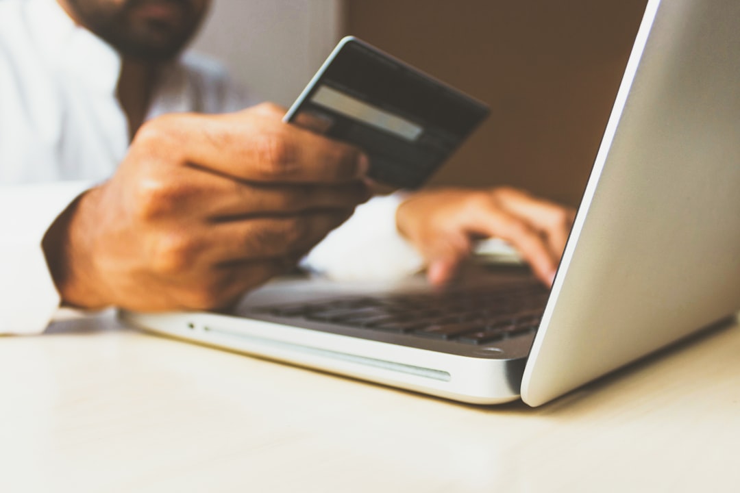 Cashback Kredittkort: En Guide til Valg av Riktig Kort